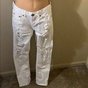 Distressed Boyfriend Jeans